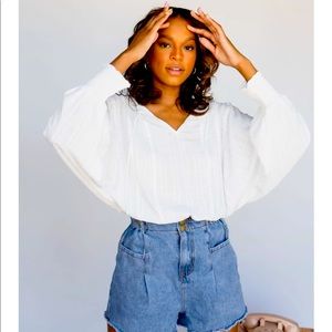 Vestique NWT white top